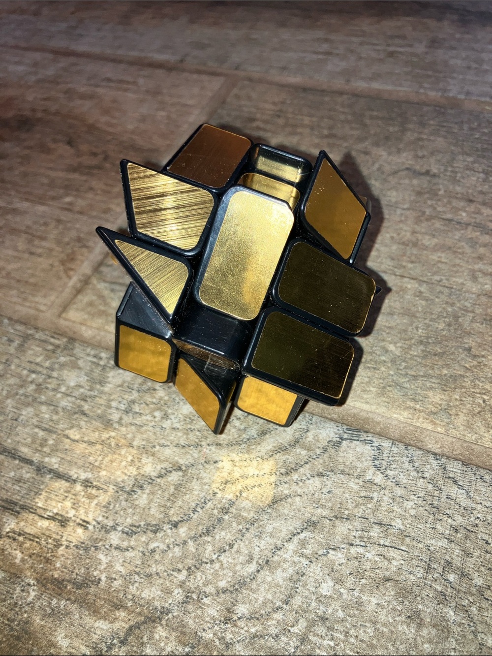 MIRROR  CUBE PUZZLE
